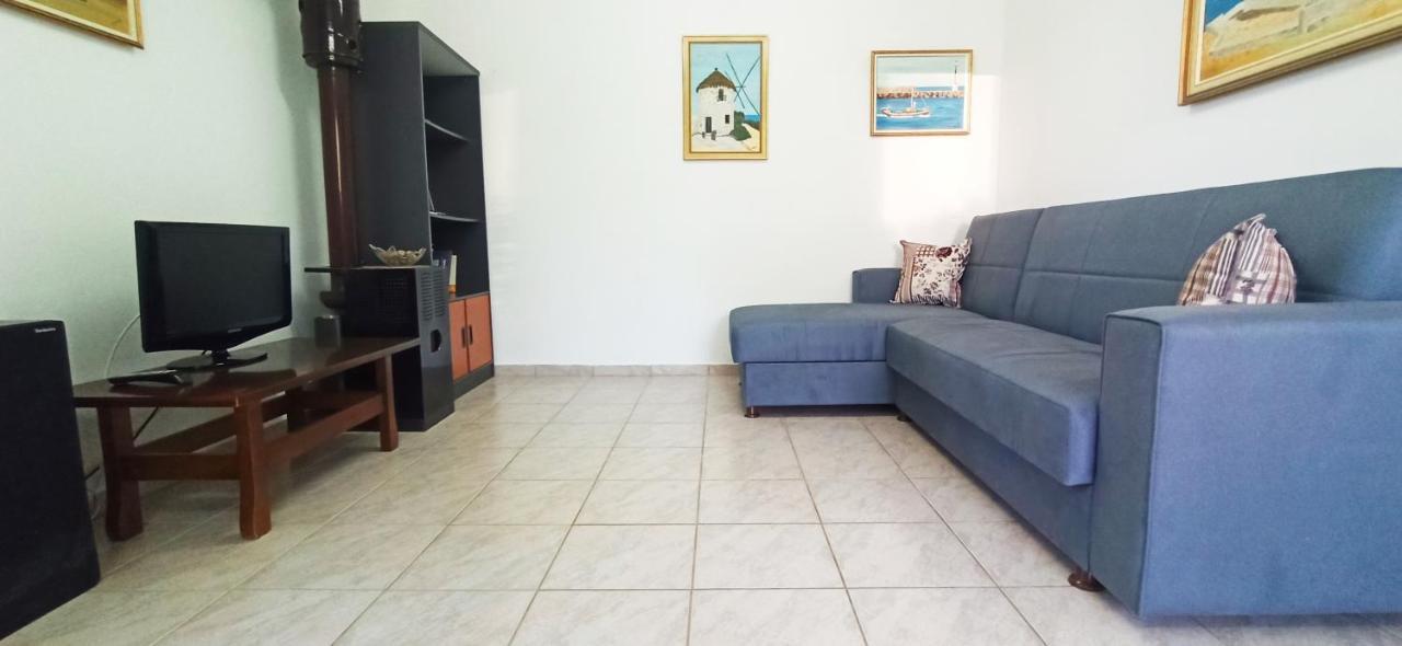 Maris Full Apartment With Roof Garden Access Chios Town Exterior photo